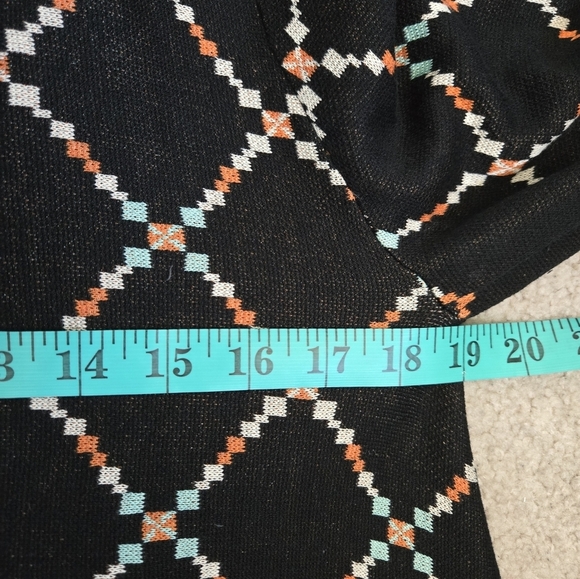 BCBG MAXAZARIA Silk/ Cotton Blend Geometric Patterned Open Cardigan. XS - Picture 10 of 11